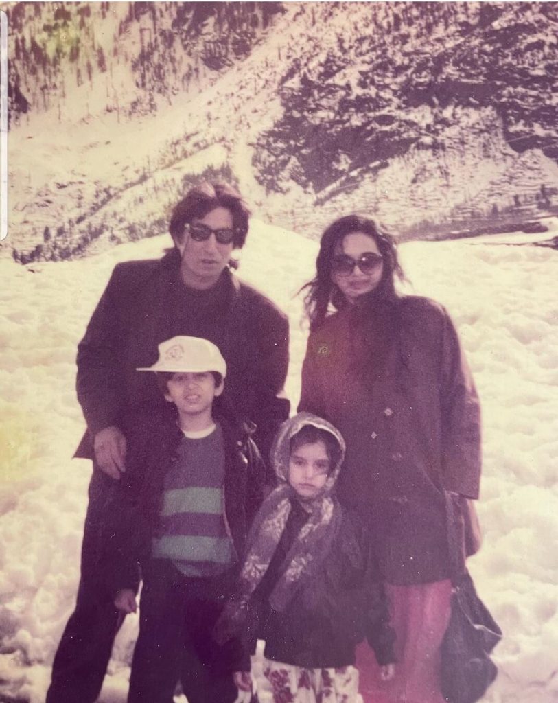 Shraddha Kapoor family photo