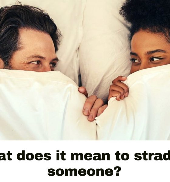 what does it mean to straddle someone